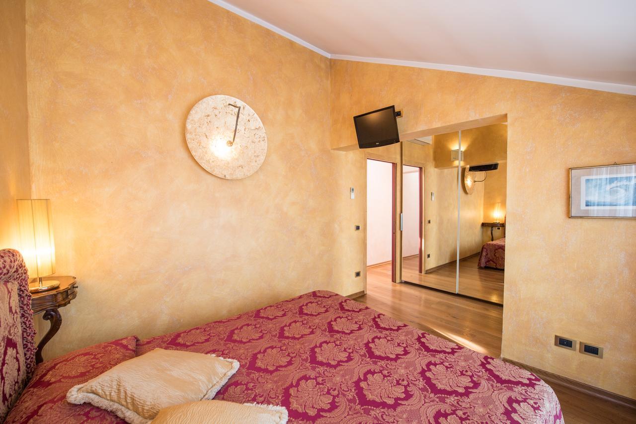 ונציה Savoia & Jolanda Apartments 2 מראה חיצוני תמונה